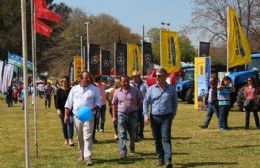 El ministro de Agroindustria bonaerense recorrió la Expo Rural con el intendente