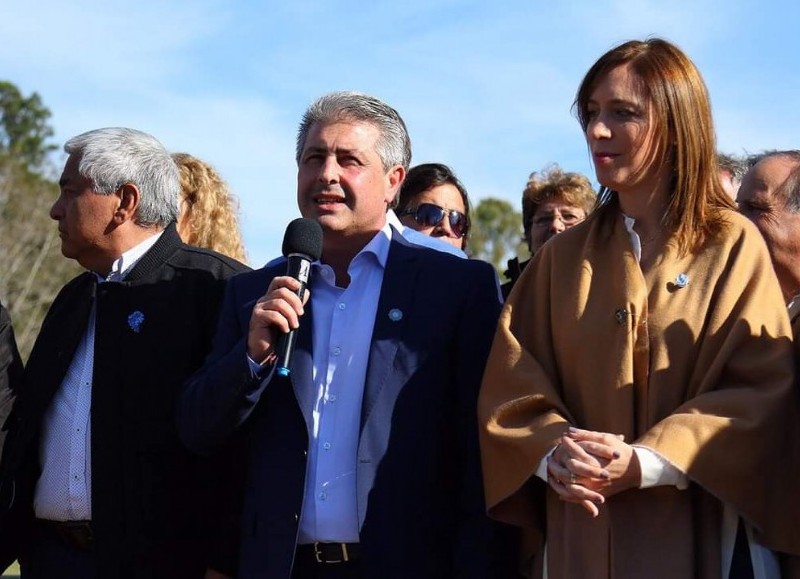 La diputada se mostró con el intendente Martínez.