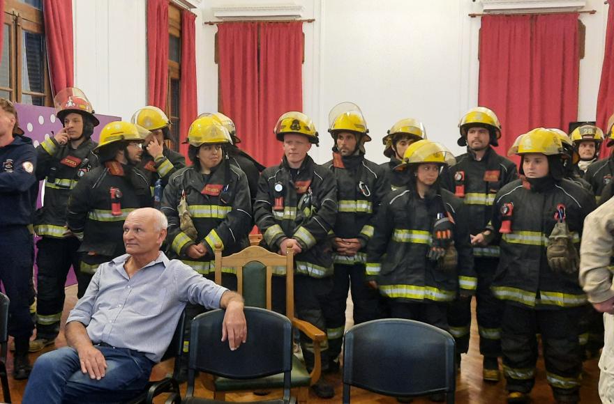 Presencia de los bomberos.