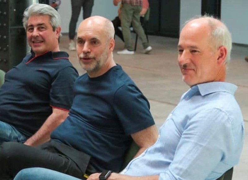 Javier Martínez, Horacio Rodríguez Larreta e Ignacio Maiztegui.