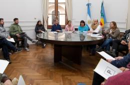 La Municipalidad convocó a las firmas que comercializan agua