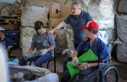 Martínez recorrió el Taller Protegido