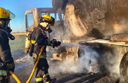 Se incendio un camión entre Pergamino y Manuel Ocampo