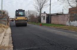 Trabajos de pavimentación en el Barrio Acevedo