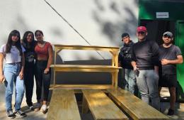 Los chicos de Cabaña Joven se lucen en el Taller de Carpintería