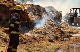 El municipio se negó a prestarle una pala mecánica a los bomberos en medio de un incendio